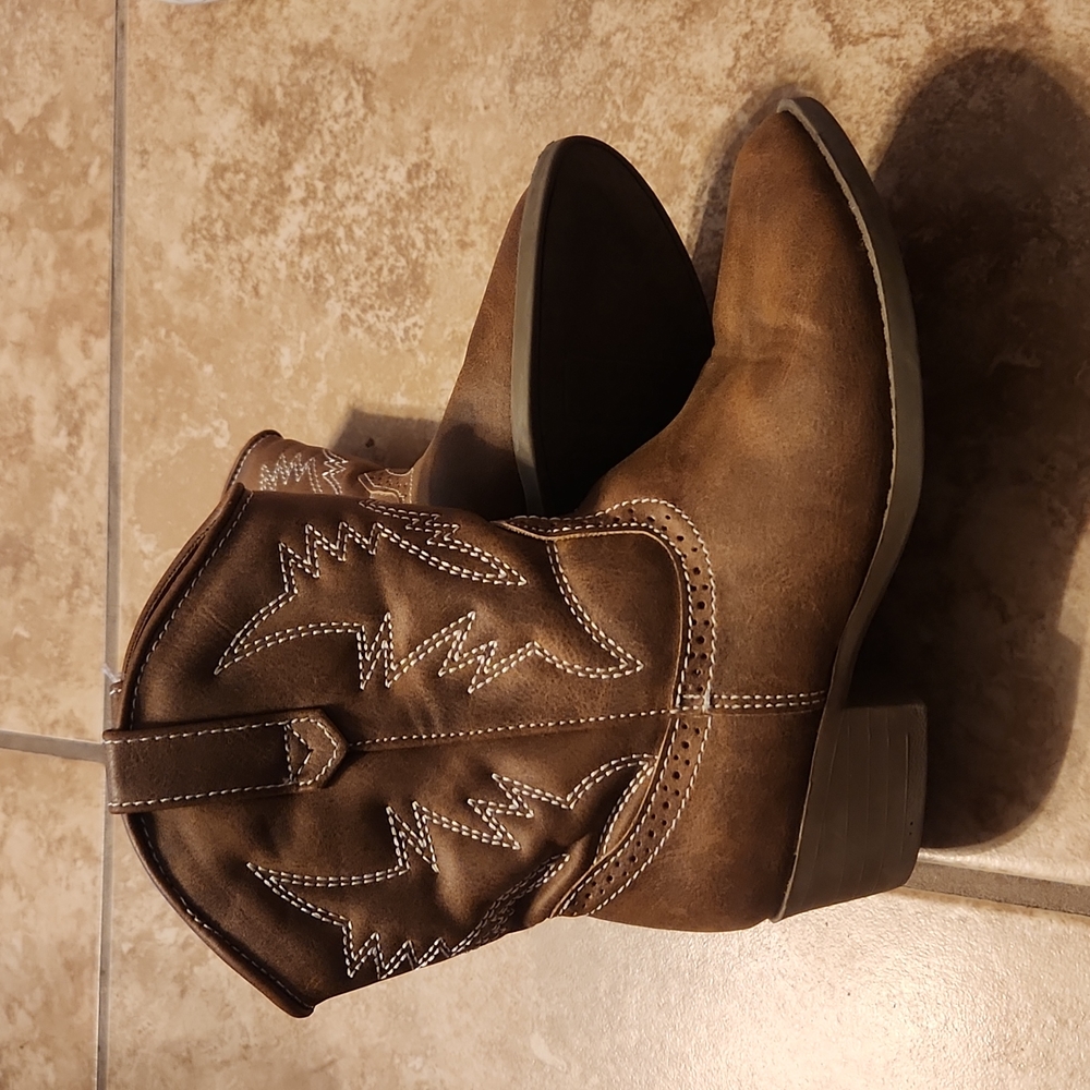 Girls western boots